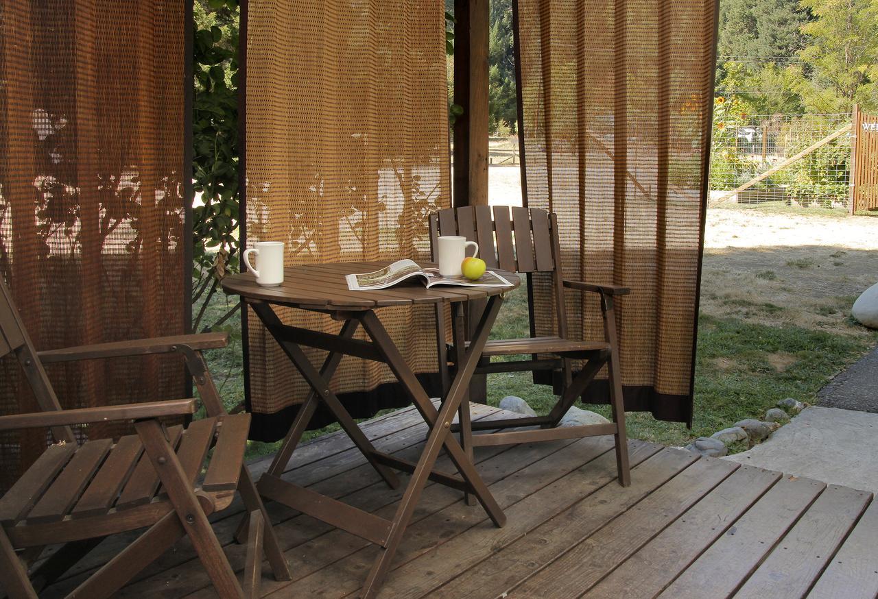 Coho Cottages Willow Creek Exterior photo